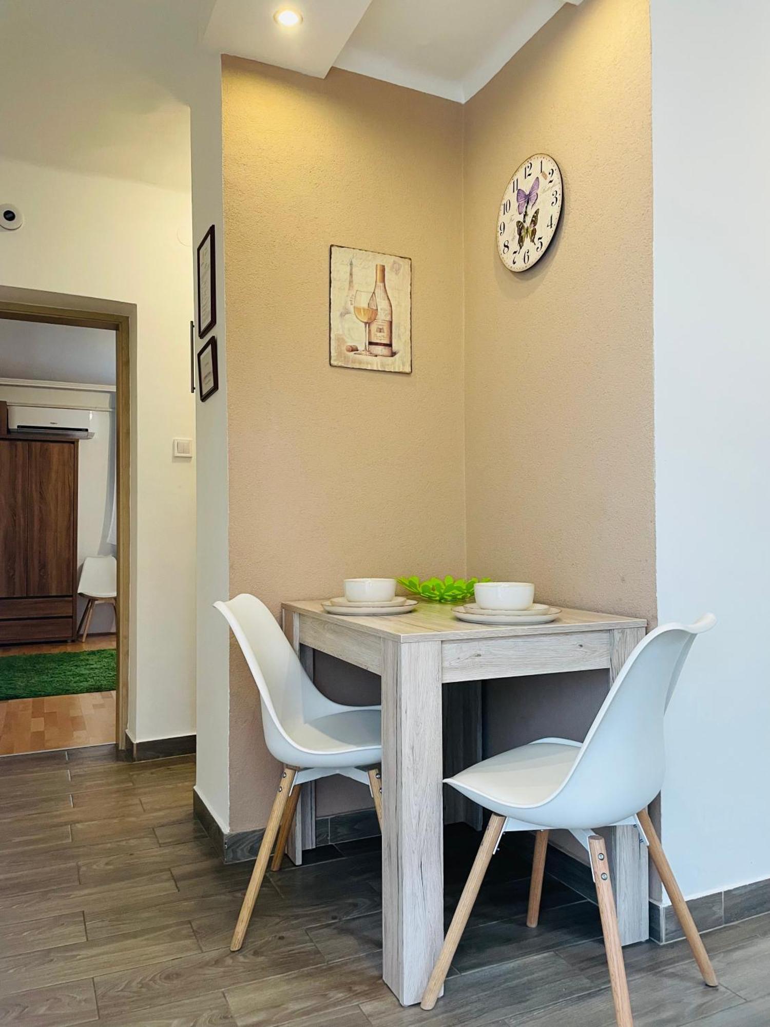 Weninger Studio Apartman Kiskunhalas Kültér fotó