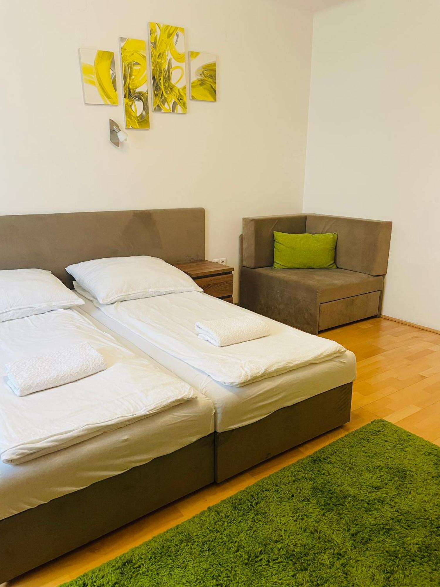 Weninger Studio Apartman Kiskunhalas Kültér fotó