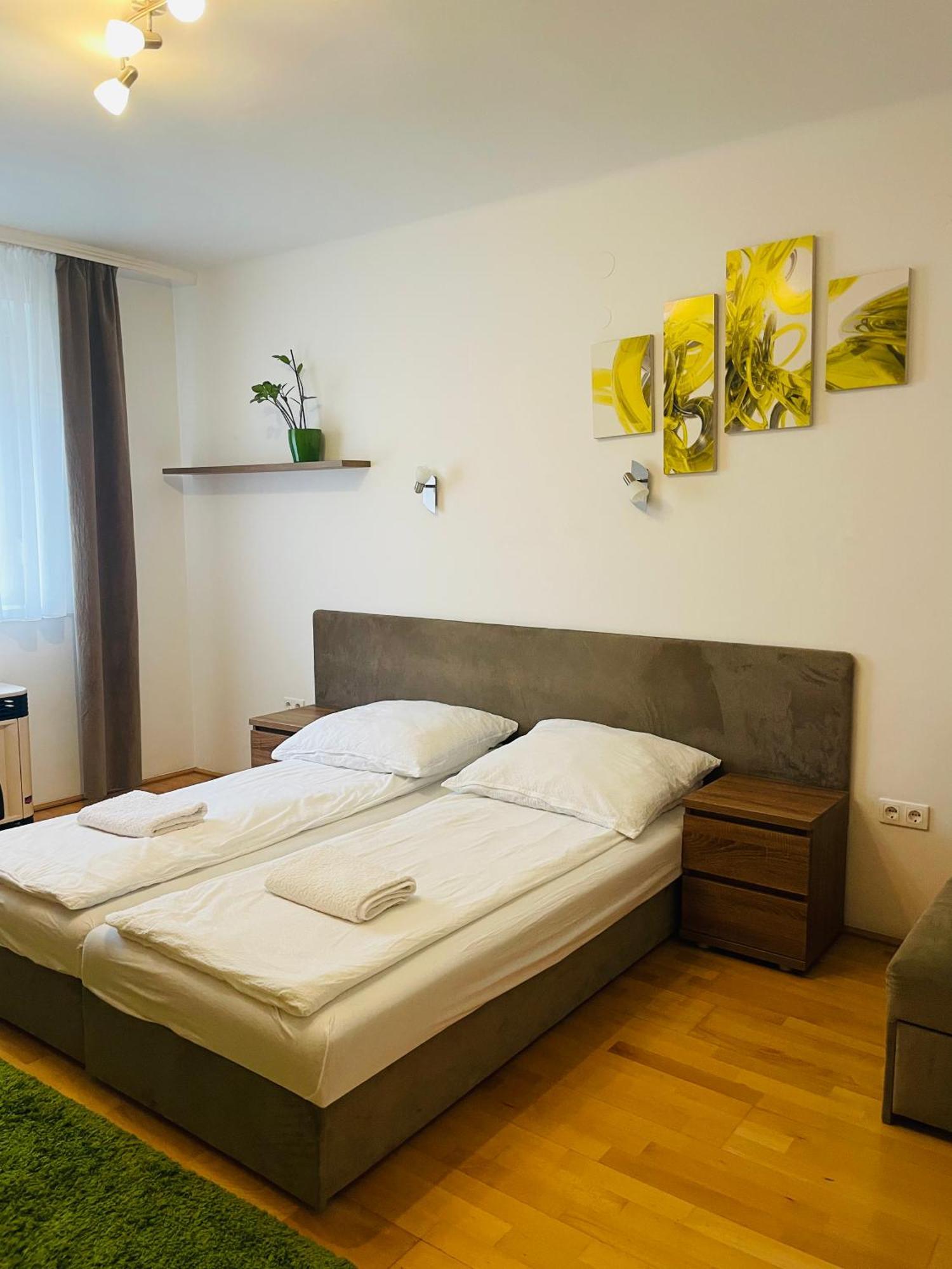 Weninger Studio Apartman Kiskunhalas Kültér fotó