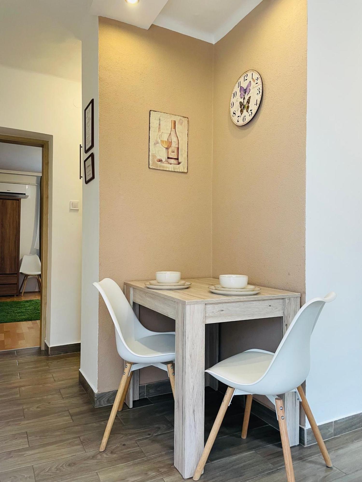 Weninger Studio Apartman Kiskunhalas Kültér fotó